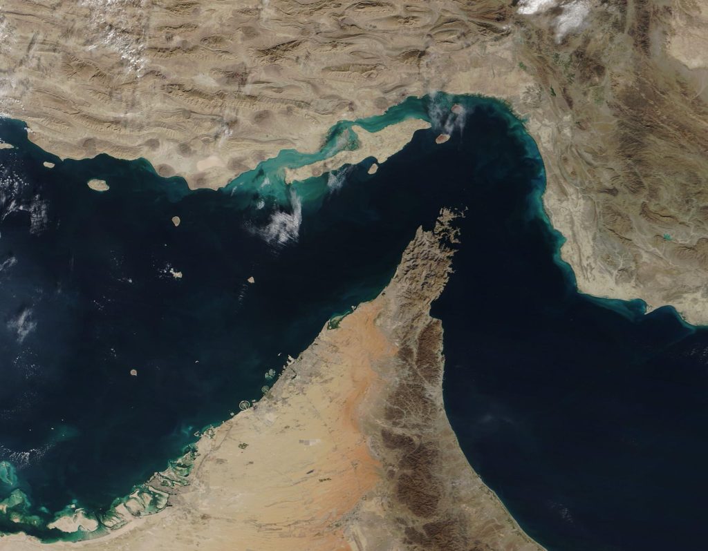 Satellitenaufnahme der Straße von Hormus zwischen Iran und Vereinigten Arabischen Emiraten